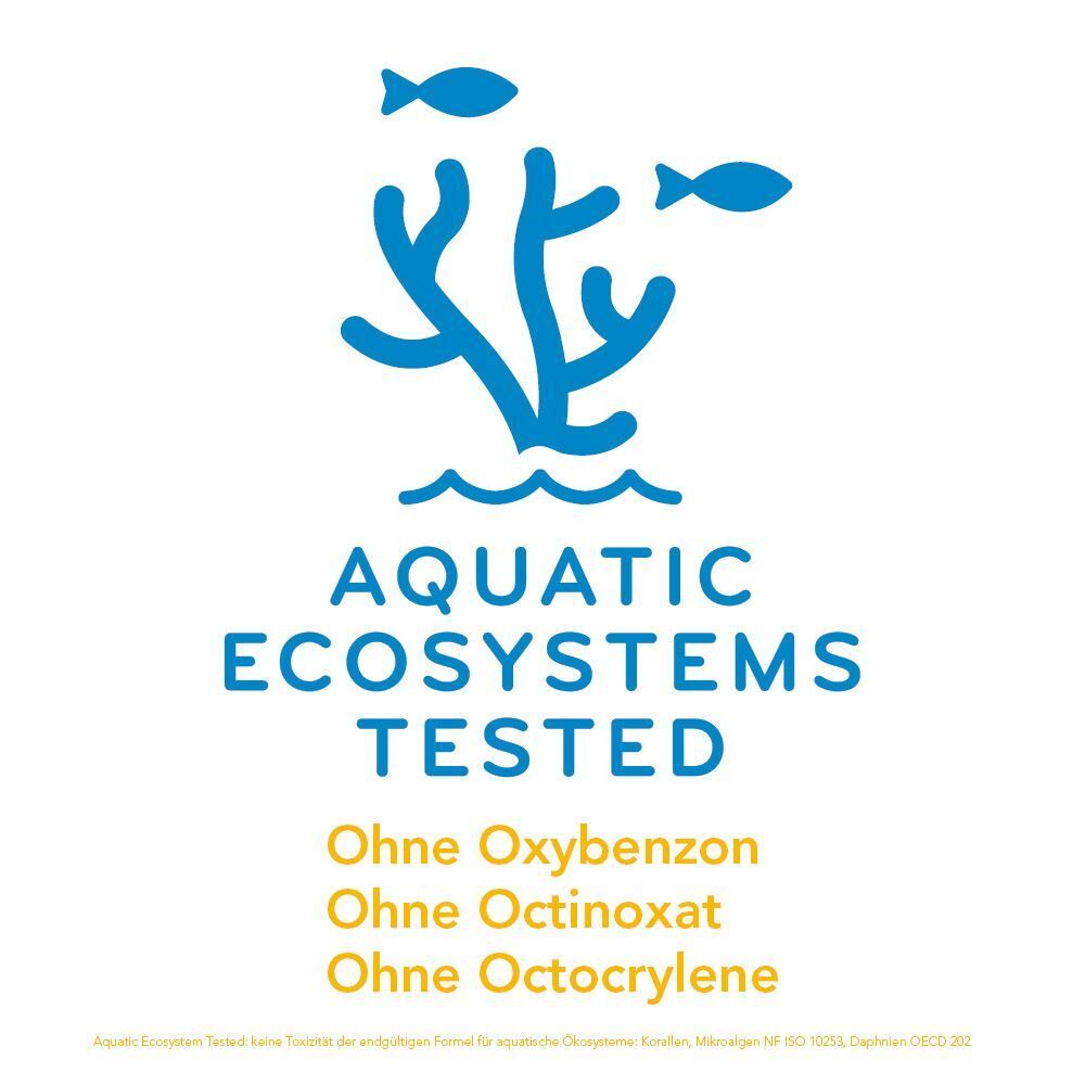 Blaues Logo: Korallenriff mit Fischen. Text: AQUATIC ECOSYSTEMS TESTED. Ohne Oxybenzon, Octinoxat, Octocrylene.