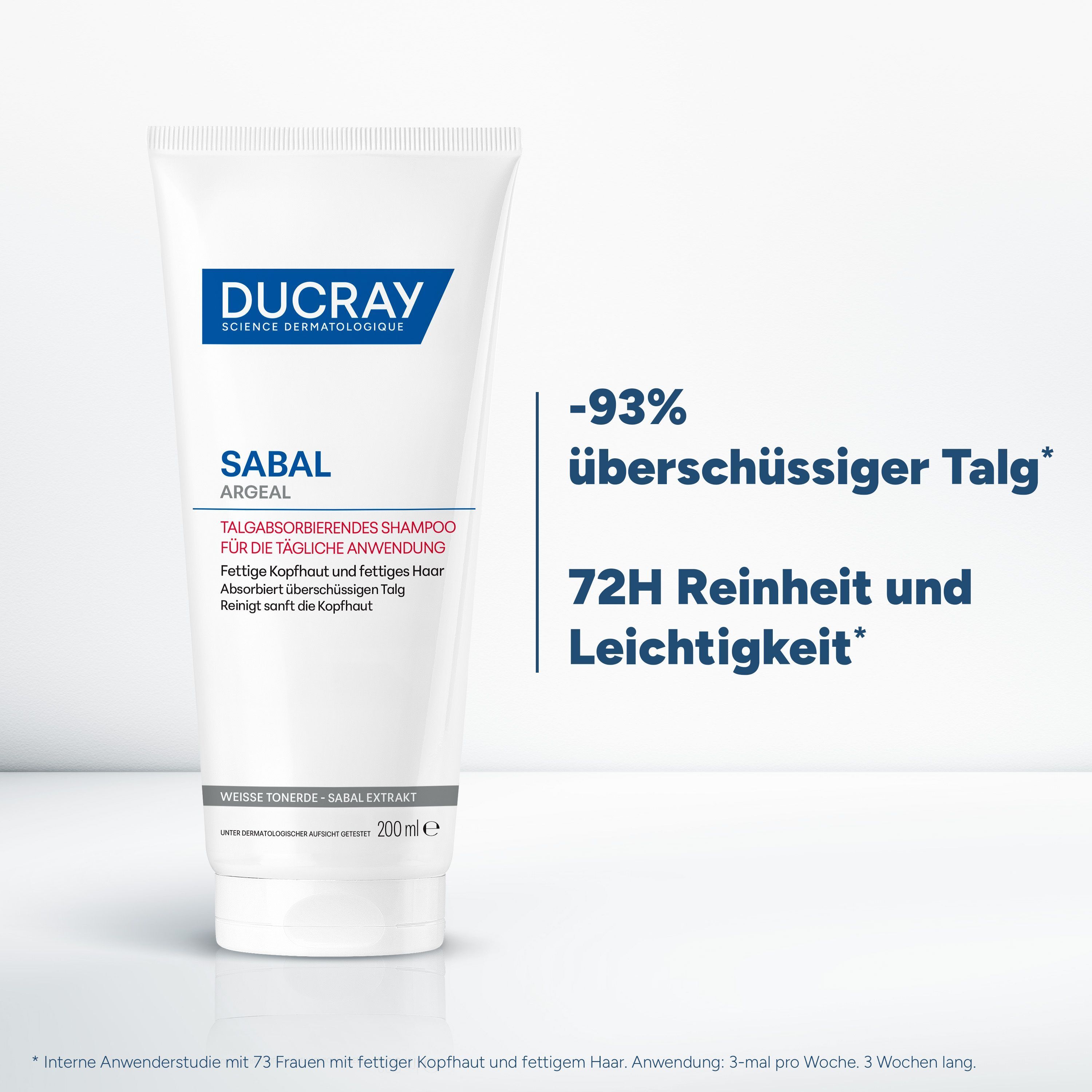 Weiße Tube mit blauer Aufschrift DUCRAY. Text: SABAL ARGEAL, Talgabsorbierendes Shampoo. 200 ml. -93% überschüssiger Talg. 72H Reinheit und Leichtigkeit.