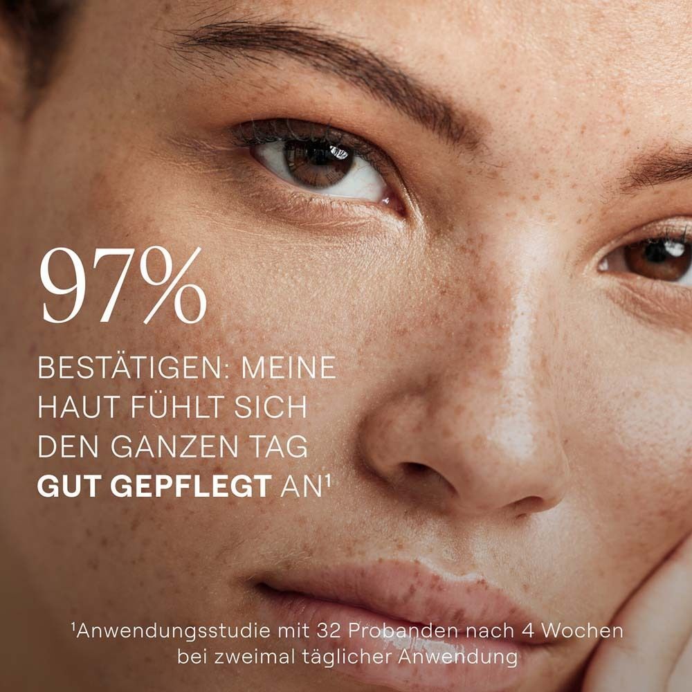 Nahaufnahme eines Gesichts. Text: 97% bestätigen: Meine Haut fühlt sich den ganzen Tag gut gepflegt an.