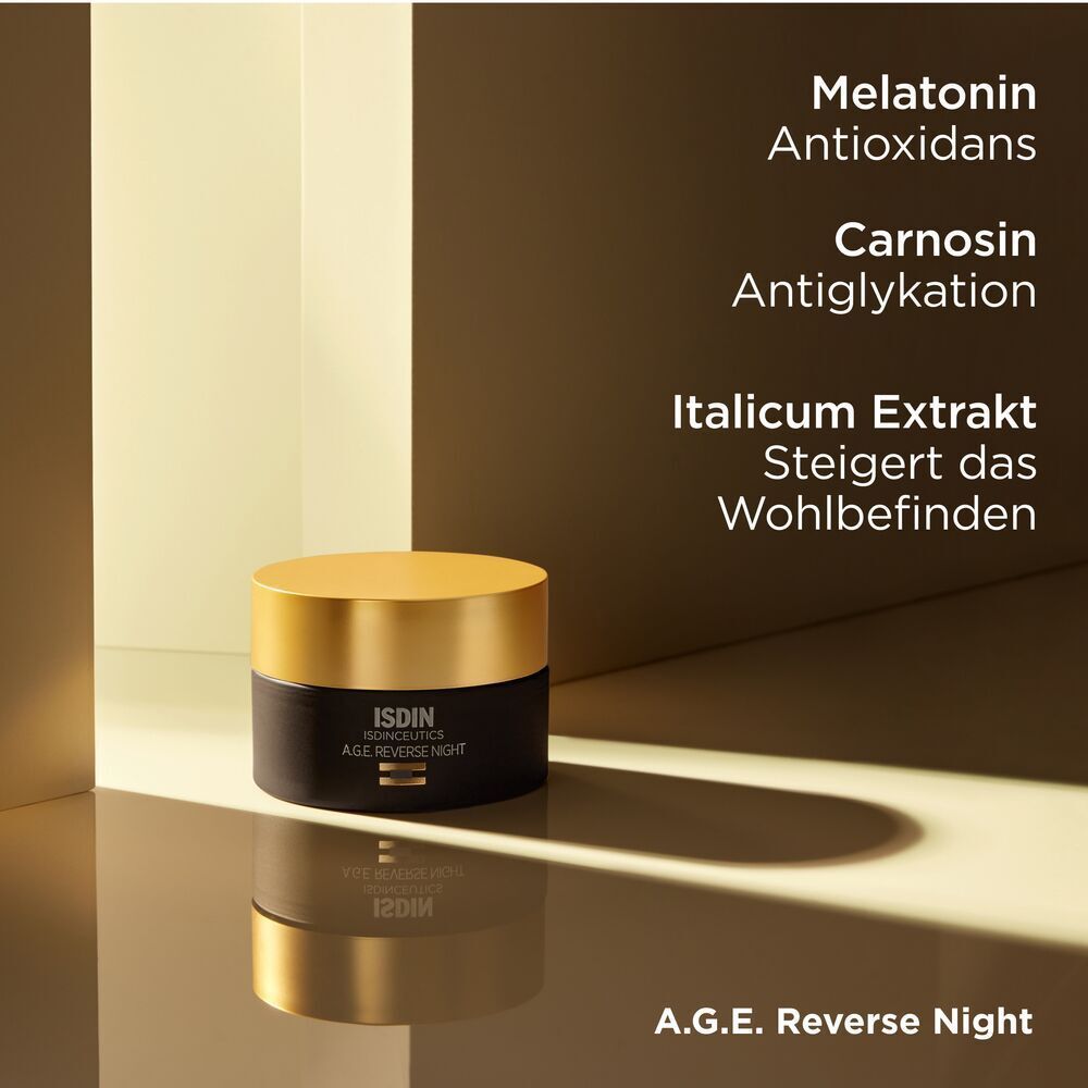 Produkt und Inhaltsstoffe. Melatonin, Carnosin, Italicum Extrakt. Auf dem Produkt steht ISDINCEUTICS A.G.E.Reverse Night.