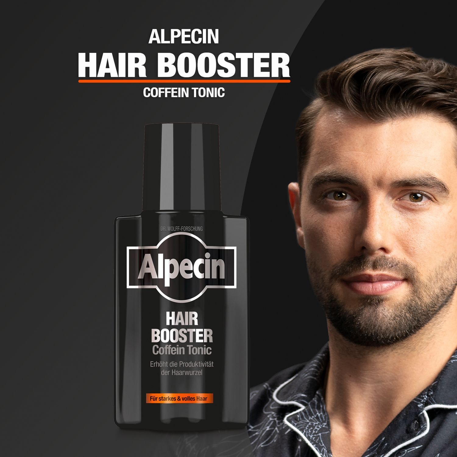 Mann mit schwarzer Flasche. Aufschrift: Alpecin Hair Booster Coffein Tonic.