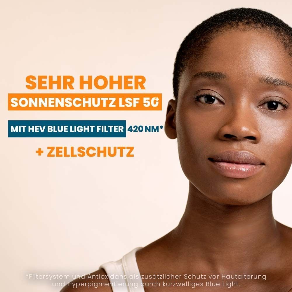 Nahaufnahme einer Frau. Text: Sehr hoher Sonnenschutz LSF 50, mit HEV Blue Light Filter 420 nm + Zellschutz.