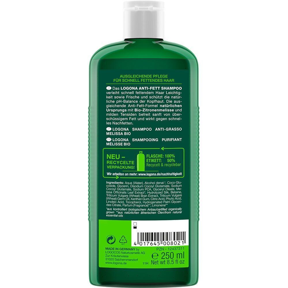 Rückseite einer grünen Shampoo-Flasche. Text: LOGONA ANTI-FETT SHAMPOO. Inhaltsstoffe und Informationen. Mit Recycling-Hinweis und Bio-Siegel.