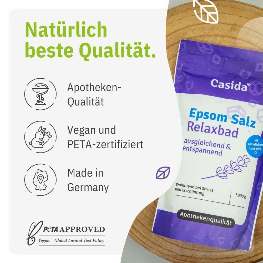 Produktbeutel Epsom Salz Relaxbad. Lila Verpackung mit Produktinformationen. Apotheken-Qualität, vegan und PETA-zertifiziert.