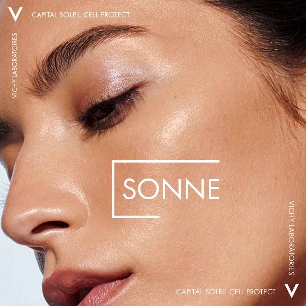 Nahaufnahme eines Gesichts. Text: SONNE. Vichy Capital Soleil Cell Protect ist sichtbar.