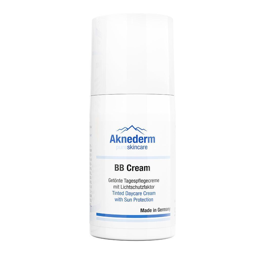 Aknederm BB Cream Flasche. Weißes Fläschchen mit blauem Streifen. Text: BB Cream, getönt, Tagespflege mit Lichtschutzfaktor.
