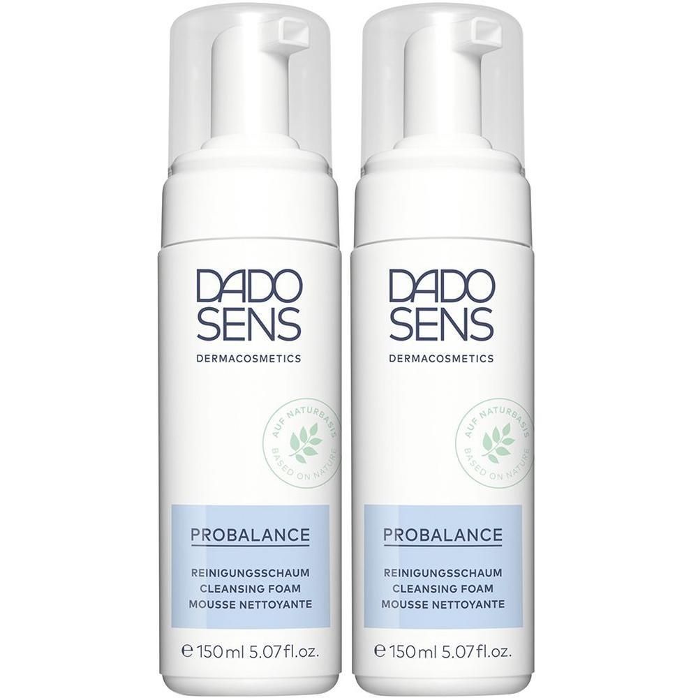 Zwei weiße Pumpspender mit DADO SENS PROBALANCE Reinigungsschaum, je 150ml.
