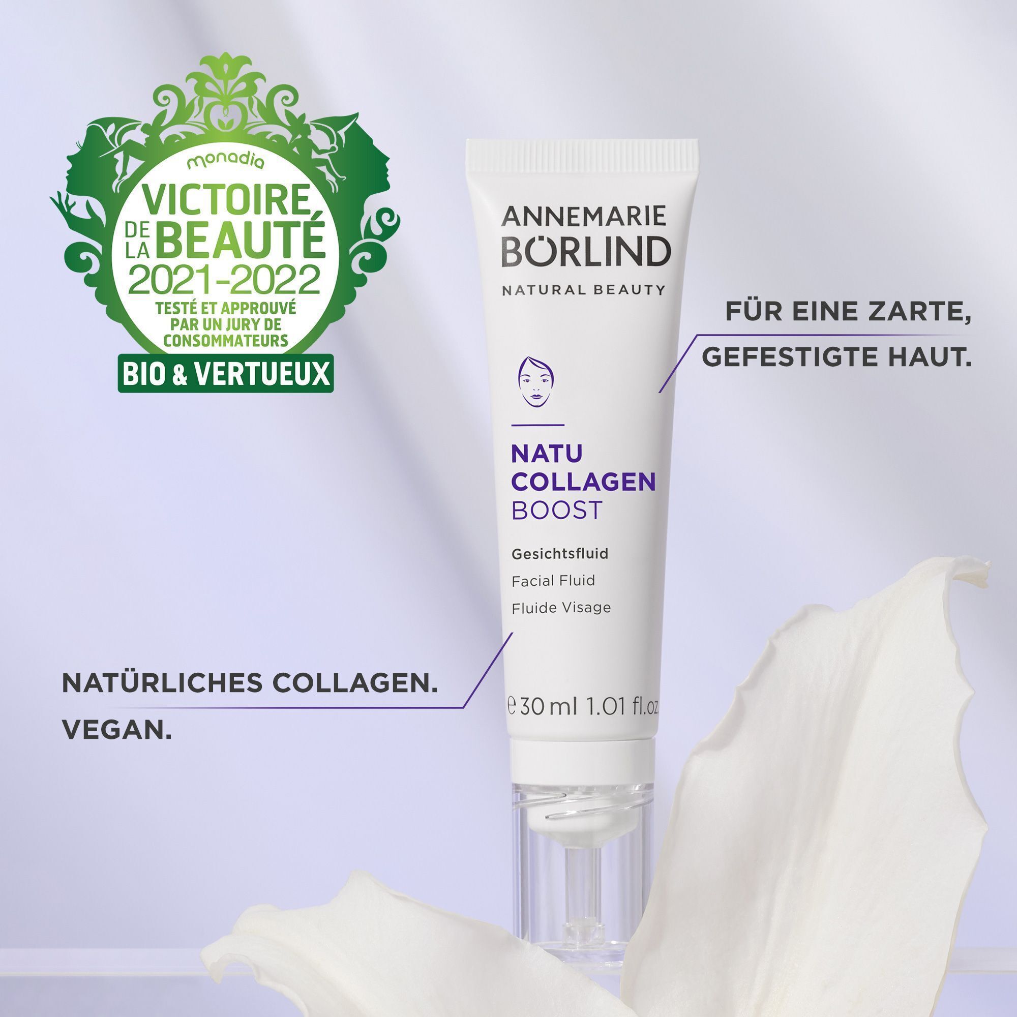Eine Tube ANNEMARIE BÖRLIND NATU COLLAGEN BOOST Gesichtsfluid mit Auszeichnung 'Victoire de la Beauté 2021-2022'.