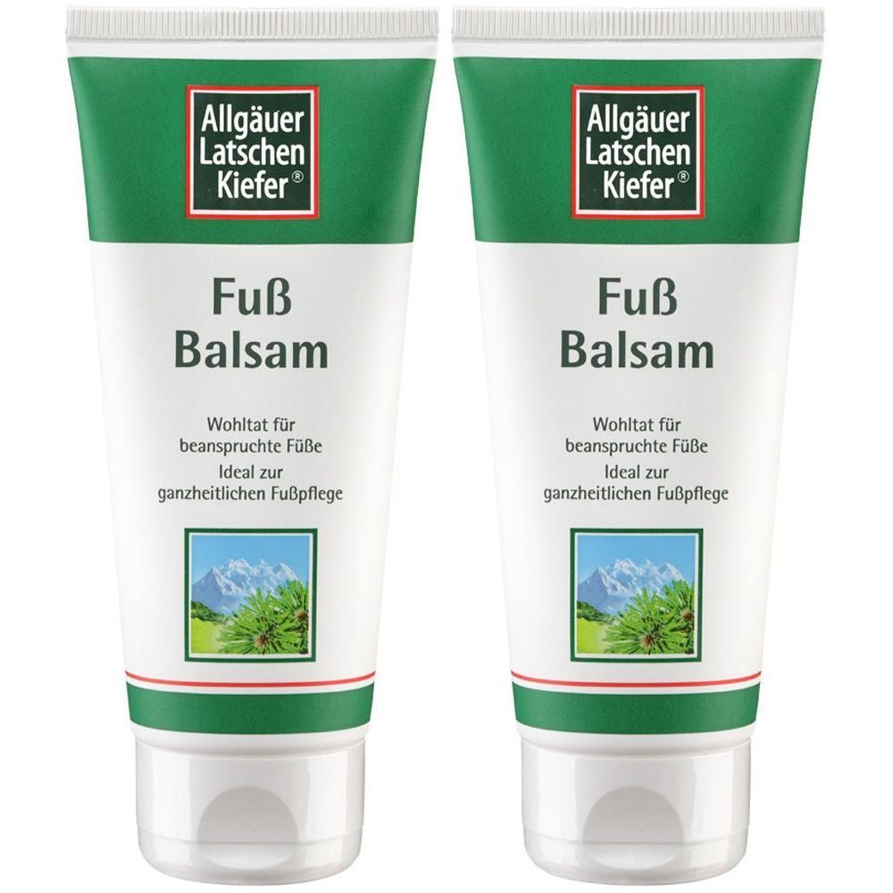 Zwei Tuben Fußbalsam. Weiße Tuben mit grünem Deckel und Schriftzug. Aufschrift: Allgäuer Latschen Kiefer Fuß Balsam.