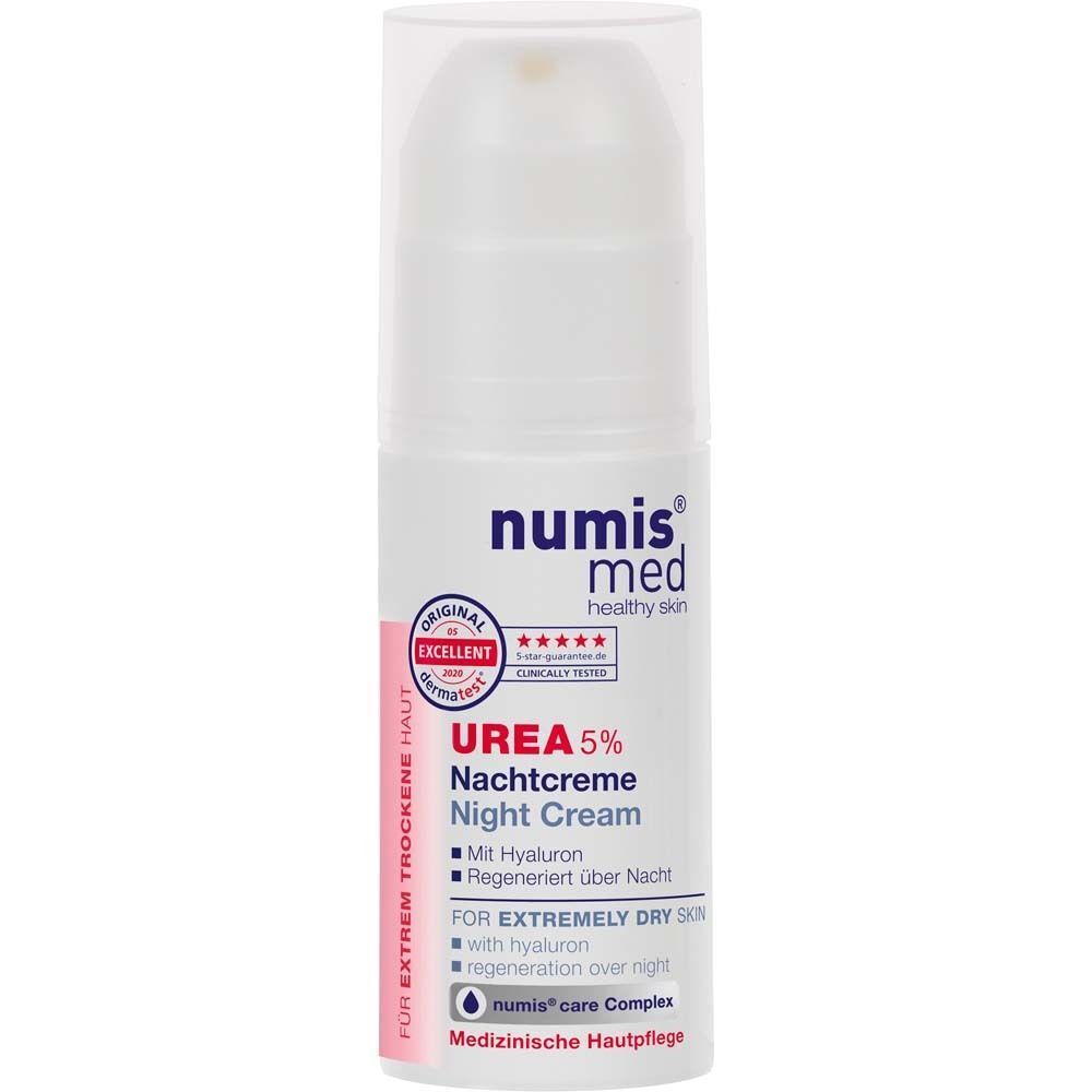 Weiße Flasche Nachtcreme mit Spender. Text: UREA 5% Nachtcreme, numis med, für extrem trockene Haut. Mit Hyaluron.