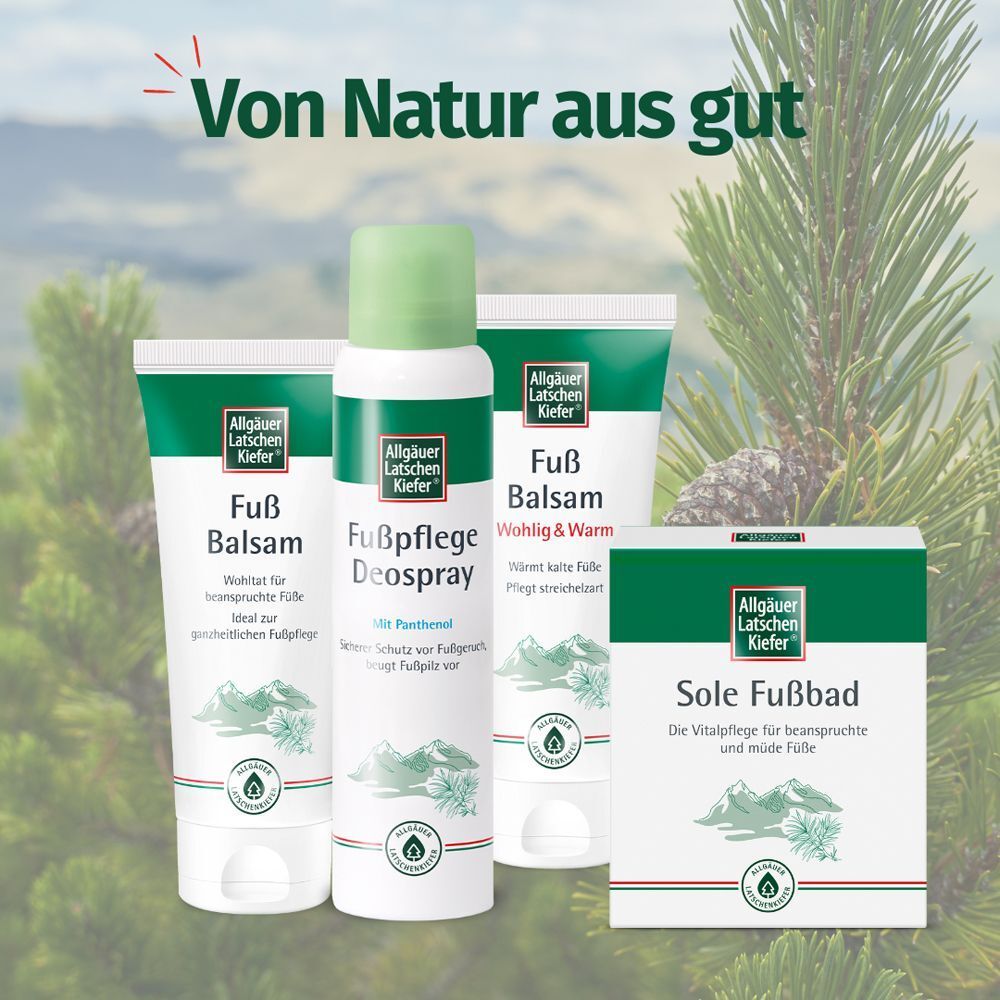 Verschiedene Produkte: Fußbalsam, Deospray, Fußbalsam, Sole Fußbad. Aufschrift: Allgäuer Latschenkiefer.