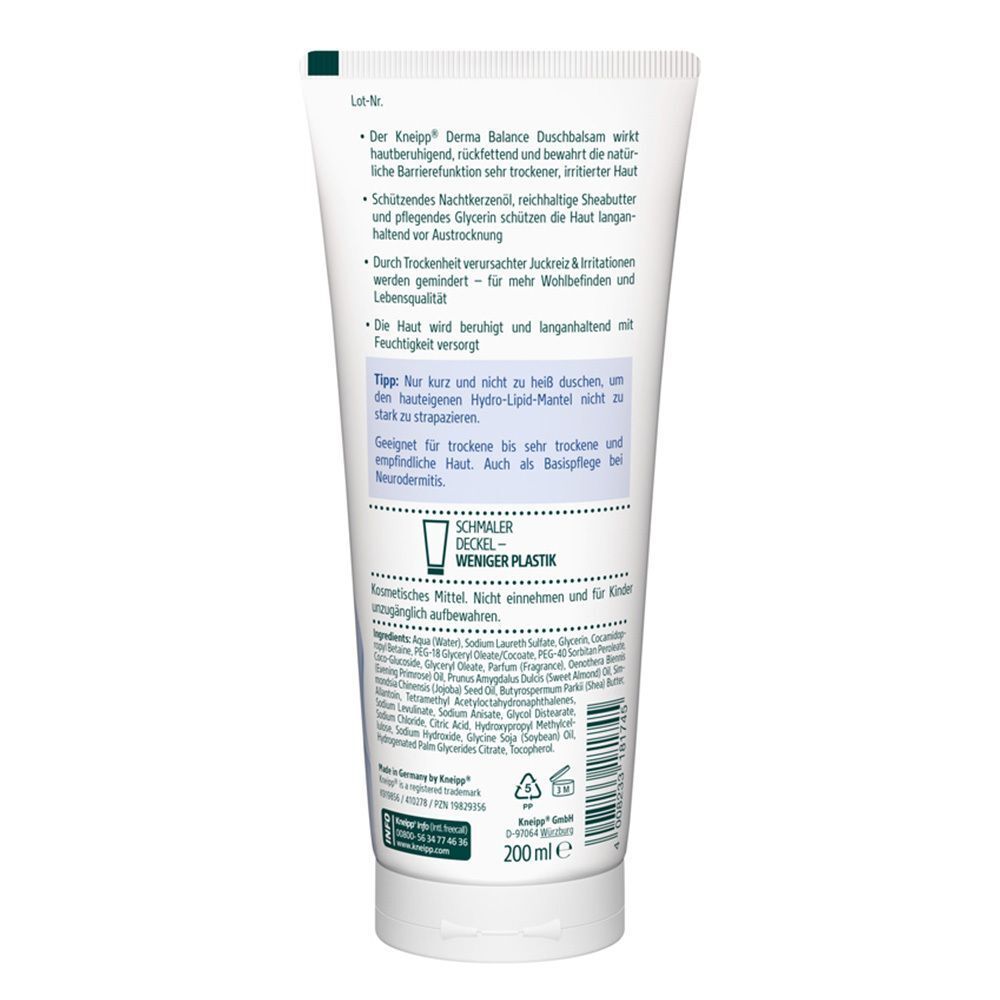 Rückseite einer Tube Duschbalsam. Weiß, mit Text in Schwarz. Enthält Informationen zum Produkt und Inhaltsstoffe. Mit Recycling-Symbol.