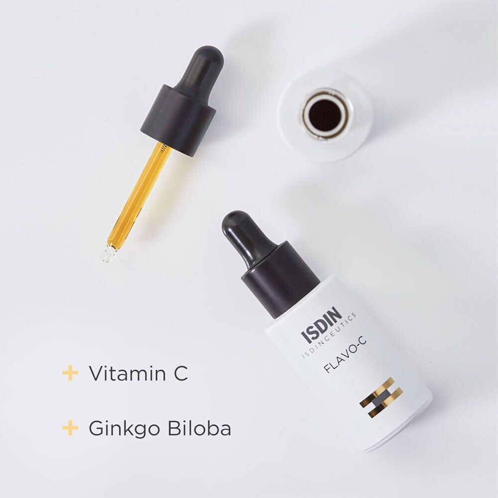 Flasche und Pipette mit gelber Flüssigkeit. Aufschrift ISDIN Flavo-C. Text: Vitamin C, Ginkgo Biloba.