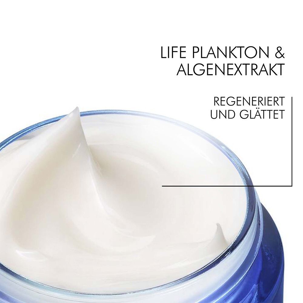 Offener Tiegel mit Creme. Text: LIFE PLANKTON & ALGENEXTRAKT. Regeneriert und glättet.