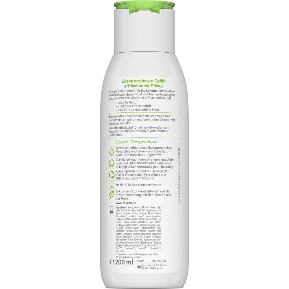 Rückseite einer weißen Flasche Bodylotion. Grüner Deckel. Text: lavera, Inhaltsstoffe, Bio-Siegel, PETA-Logo, Klimaneutral.