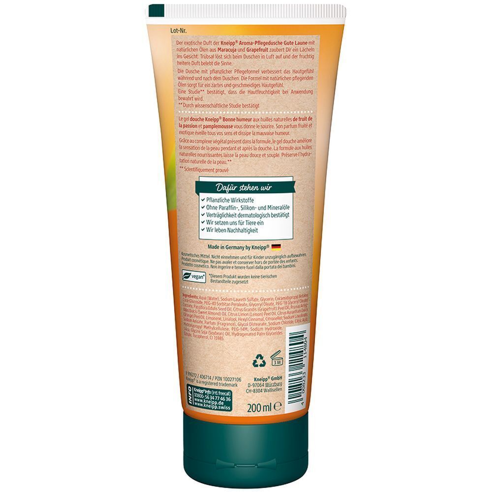 Rückseite einer Tube Kneipp® Aroma-Pflegedusche. Text: Inhaltsstoffe, 200ml, vegan, recycelbare Symbole. Made in Germany by Kneipp®.