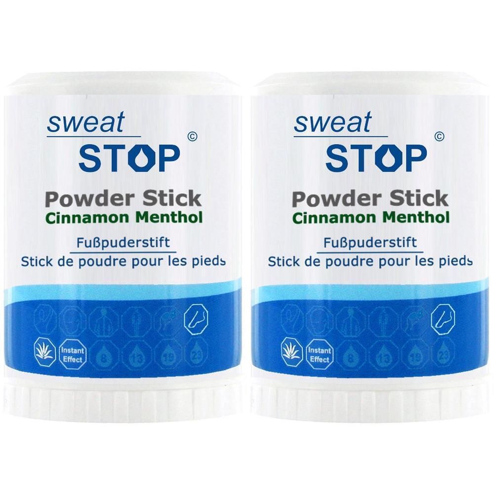 Zwei zylindrische Behälter. Aufschrift: Sweat Stop Powder Stick Cinnamon Menthol. Fußpuderstift. Stick de poudre pour les pieds.