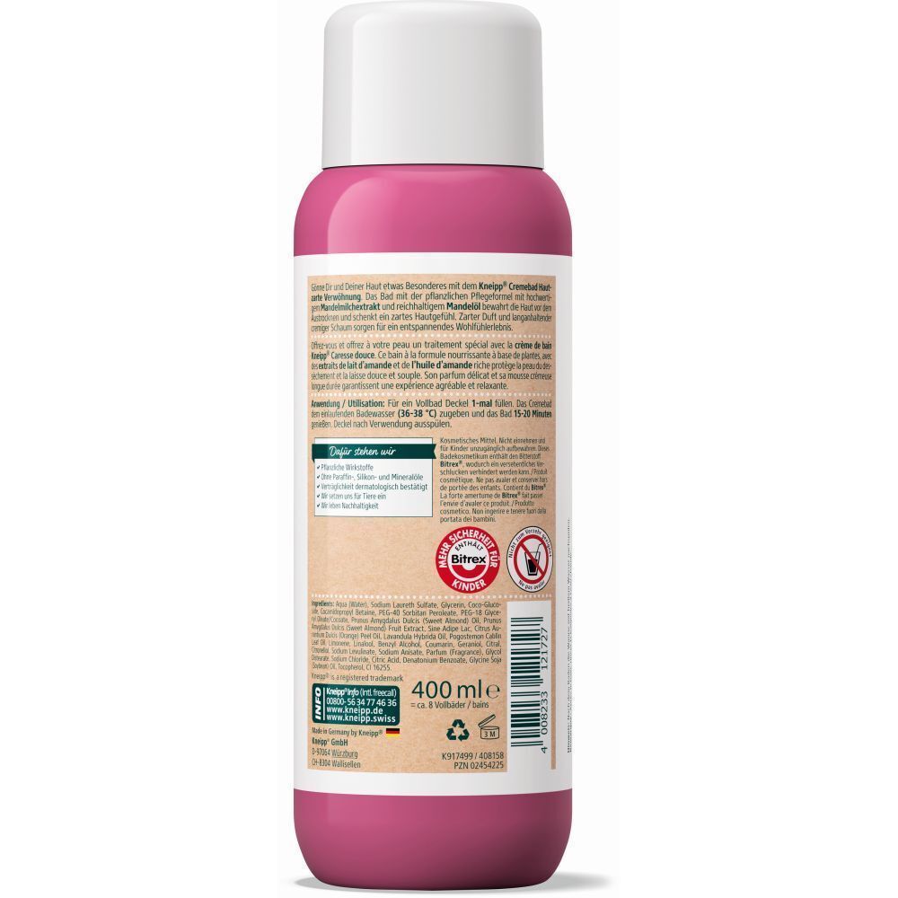 Rückseite einer rosa Flasche Cremebad mit weißem Deckel. Text: Kneipp, Inhaltsstoffe, Warnhinweise, Recycling-Logo, 400 ml.