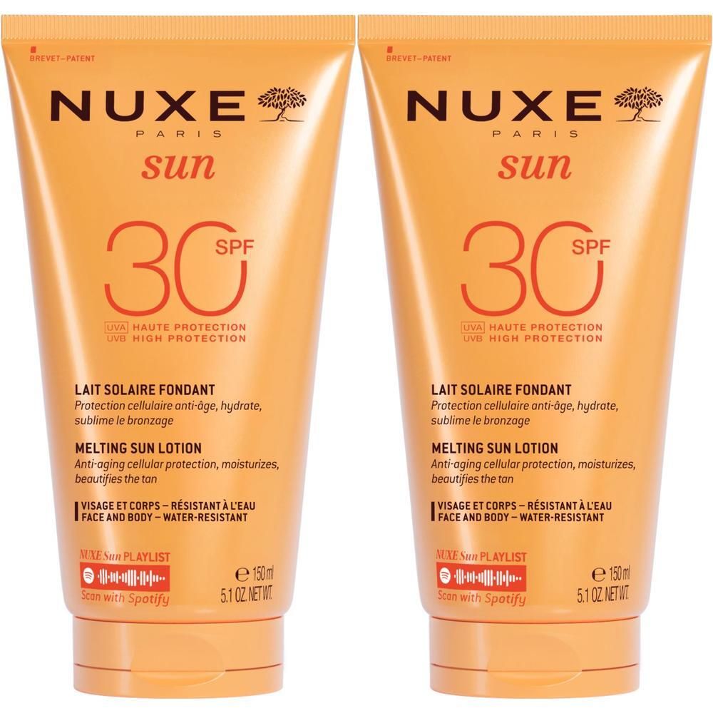 Zwei Tuben Sonnenmilch. Orangefarbene Tuben mit weißer Schrift. Aufschrift: NUXE Sun, SPF 30, Lait Solaire Fondant.