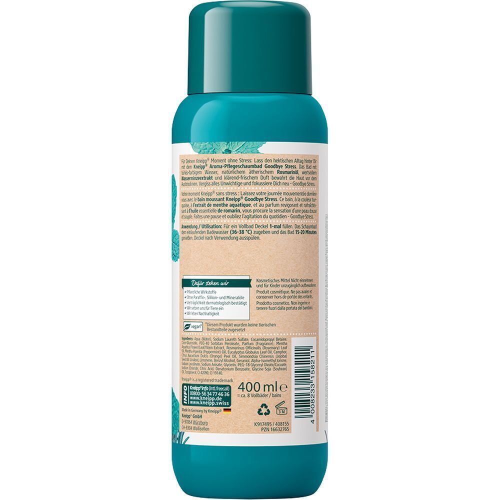 Rückseite einer türkisfarbenen Kneipp® Aroma-Pflegeschaumbad Flasche. Textinformationen, Inhaltsstoffe, Herstellerangaben und Zertifizierungen.