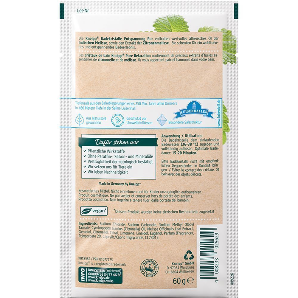 Rückseite eines KNEIPP Badekristalle Beutels. Textinformationen, Inhaltsstoffe, Vegan-Siegel und Qualitätszeichen.