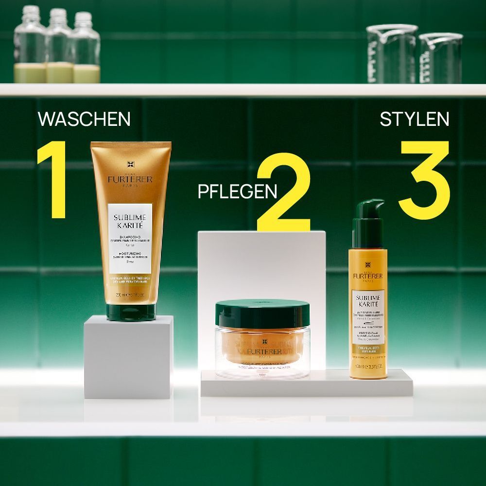 Drei Produkte auf einer Theke. Text: Waschen, Pflegen, Stylen. Produkte: Shampoo, Maske, Milch. Hintergrund: grün.