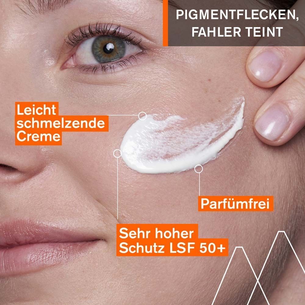 Gesicht mit Creme. Text: Sehr hoher Schutz LSF 50+. Leicht schmelzende Creme. Parfümfrei.
