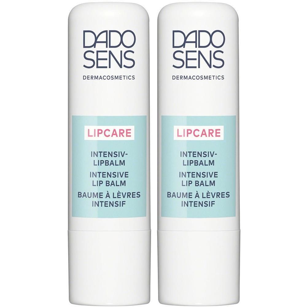 Zwei DADO SENS Intensiv-Lipbalm Stifte nebeneinander auf weißem Hintergrund.
