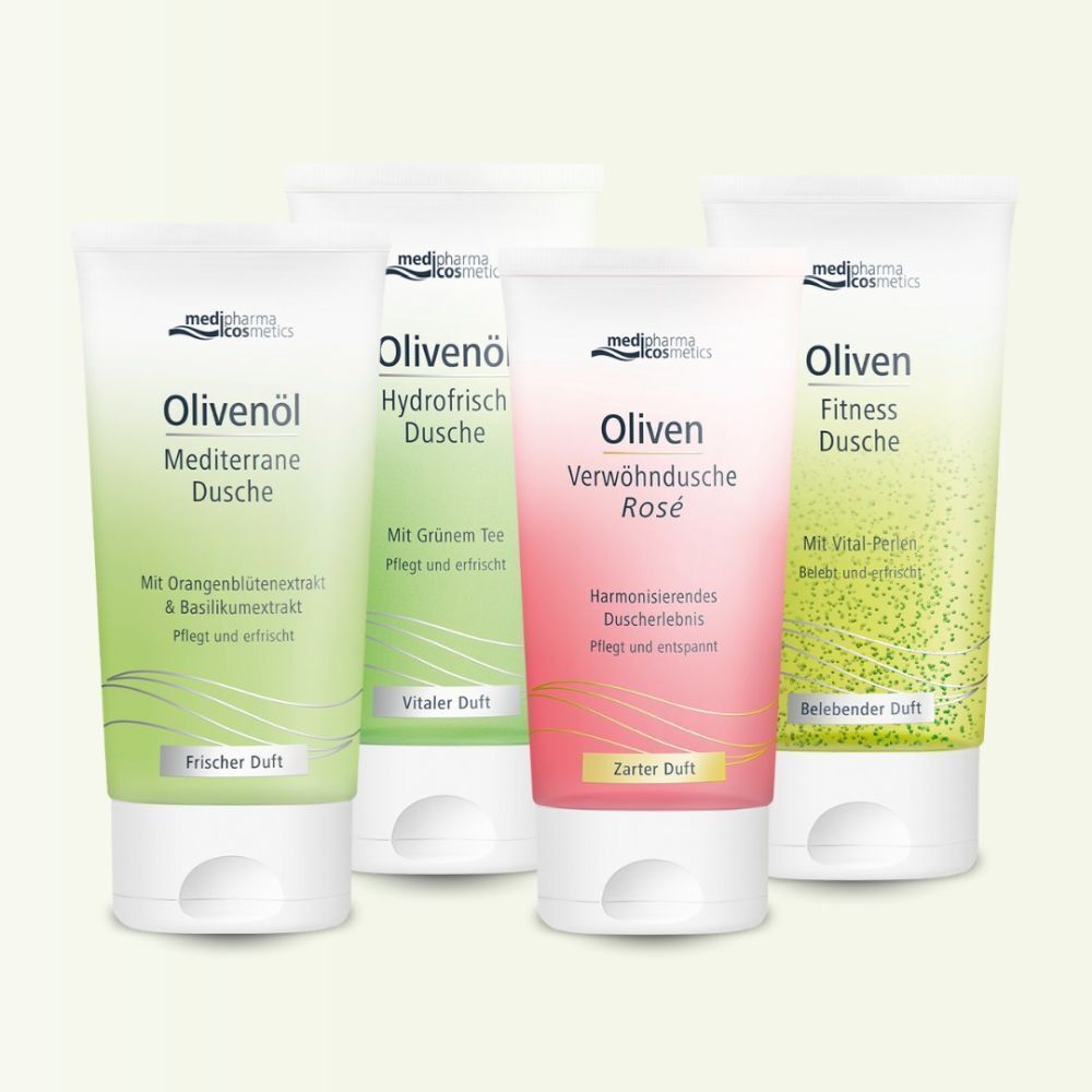 Vier Tuben Duschgel. Weiße Tuben mit farbigen Etiketten. Text: Olivenöl, Hydrofrisch, Verwöhndusche Rose, Fitness Dusche. Verschiedene Düfte.