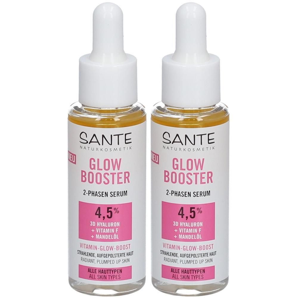 Zwei Flakons Serum mit Pipette. Aufschrift: GLOW BOOSTER, 2-Phasen Serum, 4,5%, 3D Hyaluron, Vitamin F, Mandelöl. Marke: SANTE Naturkosmetik.