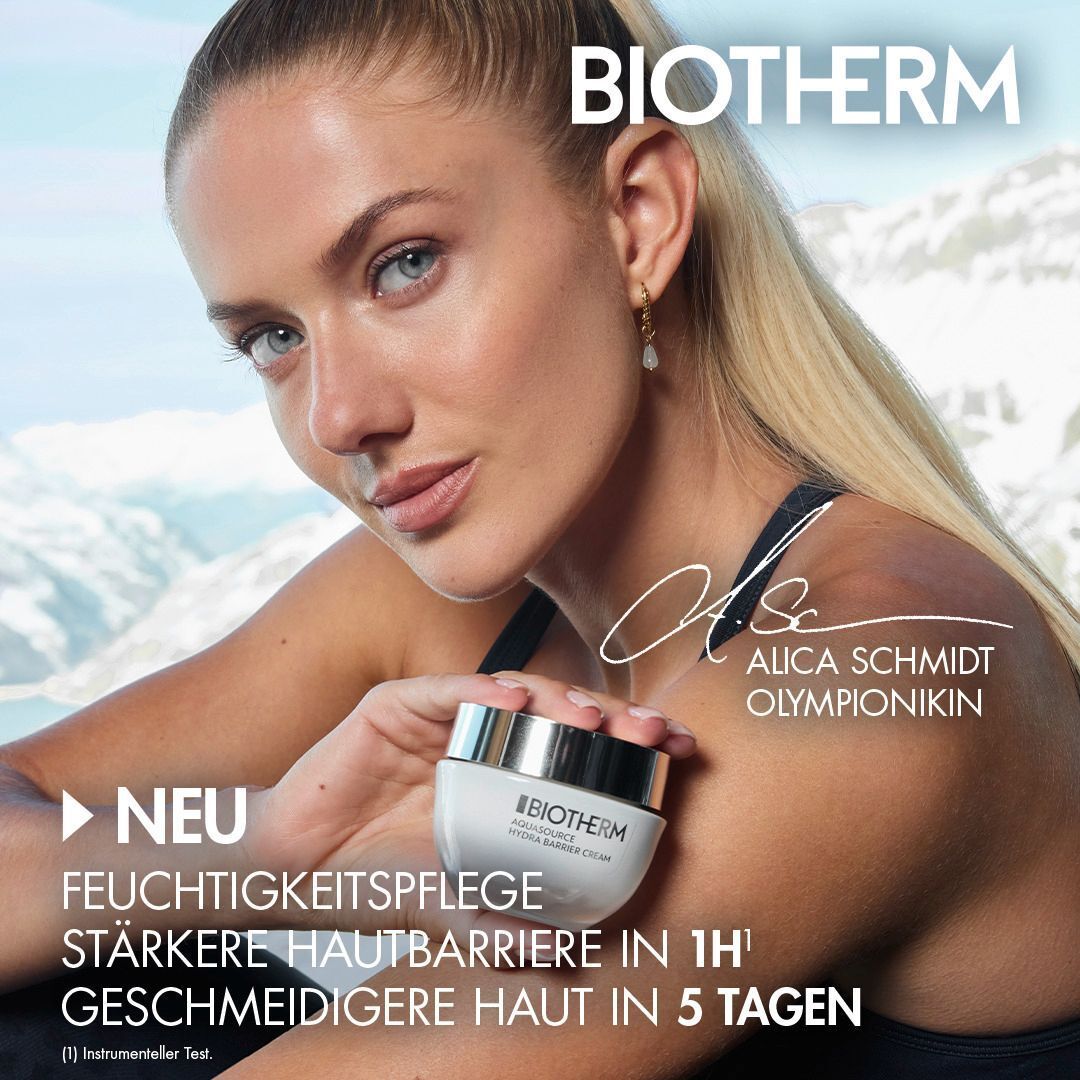 Frau hält Tiegel. Aufschrift: Biotherm Aquasource Hydra Barrier. Text: Neue Feuchtigkeitspflege, stärkere Hautbarriere.