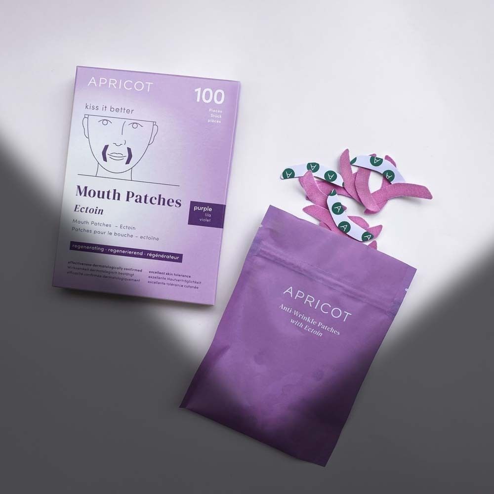 APRICOT Packung und Beutel mit Mund-Patches. Aufdruck: Anti-Wrinkle Patches with Ectoin.