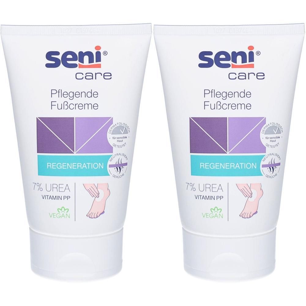 Zwei weiße Tuben mit Produktaufdruck. Oben steht "Seni care". Darunter "Pflegende Fußcreme". Text: "7% Urea", "Regeneration", "Vegan".
