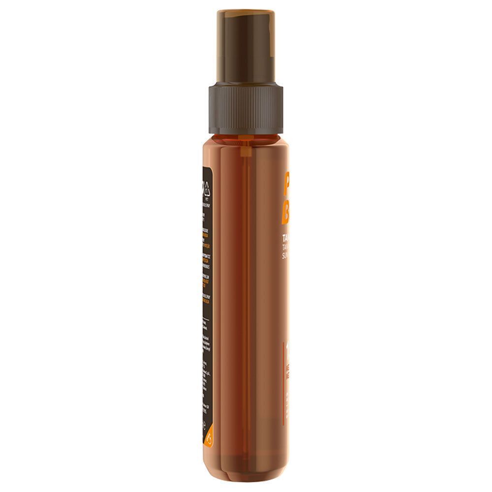 PIZ BUIN® TAN & PROTECT Oil Spray LSF 15. Braune Flasche, Seitenansicht. Text auf schwarzem Etikett.