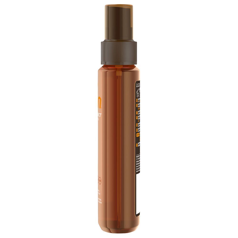 PIZ BUIN® TAN & PROTECT Oil Spray LSF 15. Braune Flasche, Seitenansicht. Text auf schwarzem Etikett.