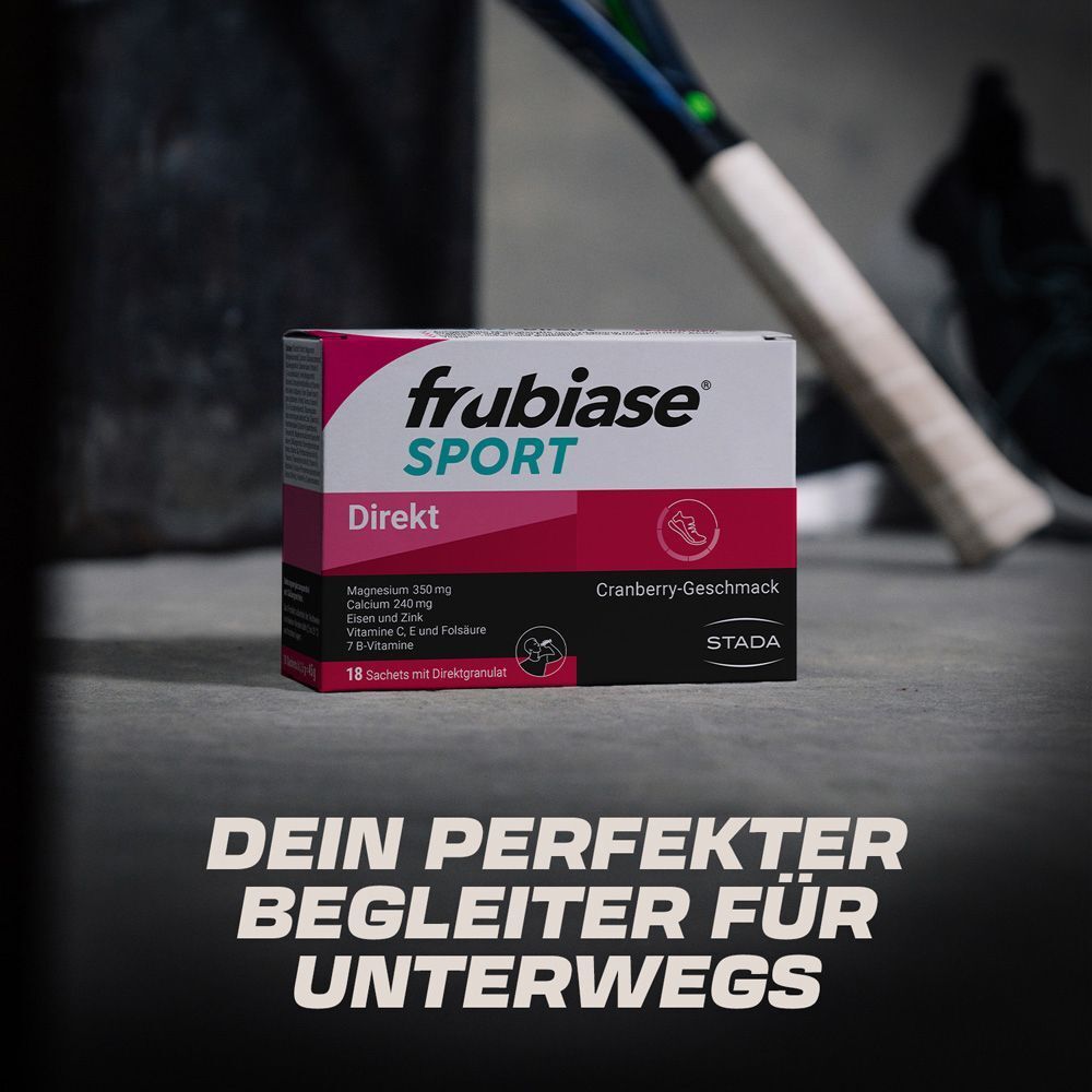 frubiase® SPORT DIREKT Packung neben Tennisschläger. Text: Dein perfekter Begleiter für unterwegs.