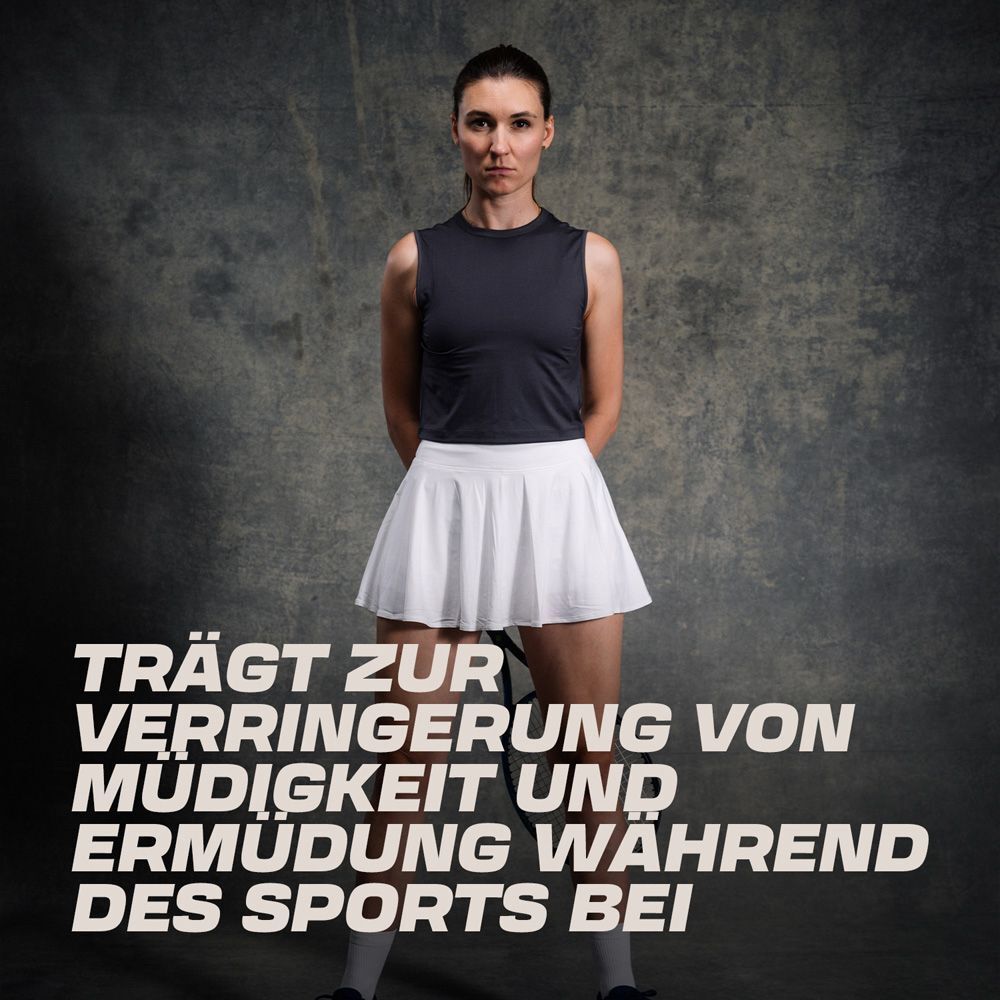 Frau in Sportkleidung. Text: Trägt zur Verringerung von Müdigkeit und Ermüdung während des Sports bei.