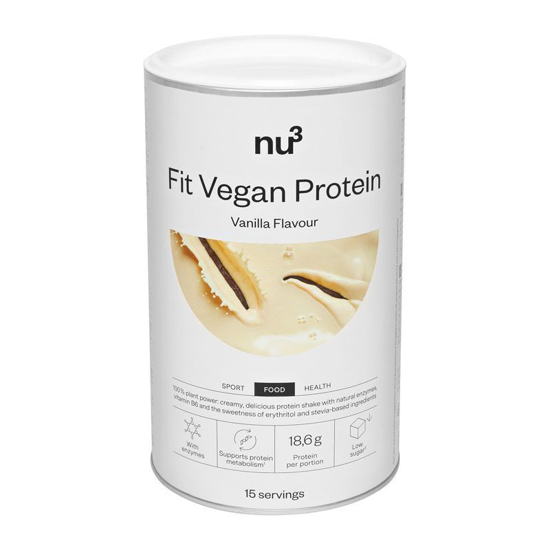 Eine Dose nu3 Fit Vegan Protein. Aufschrift: Fit Vegan Protein, Vanille Geschmack. Abbildung: Vanille-Dessert. 18,6g Protein pro Portion. 15 Portionen.