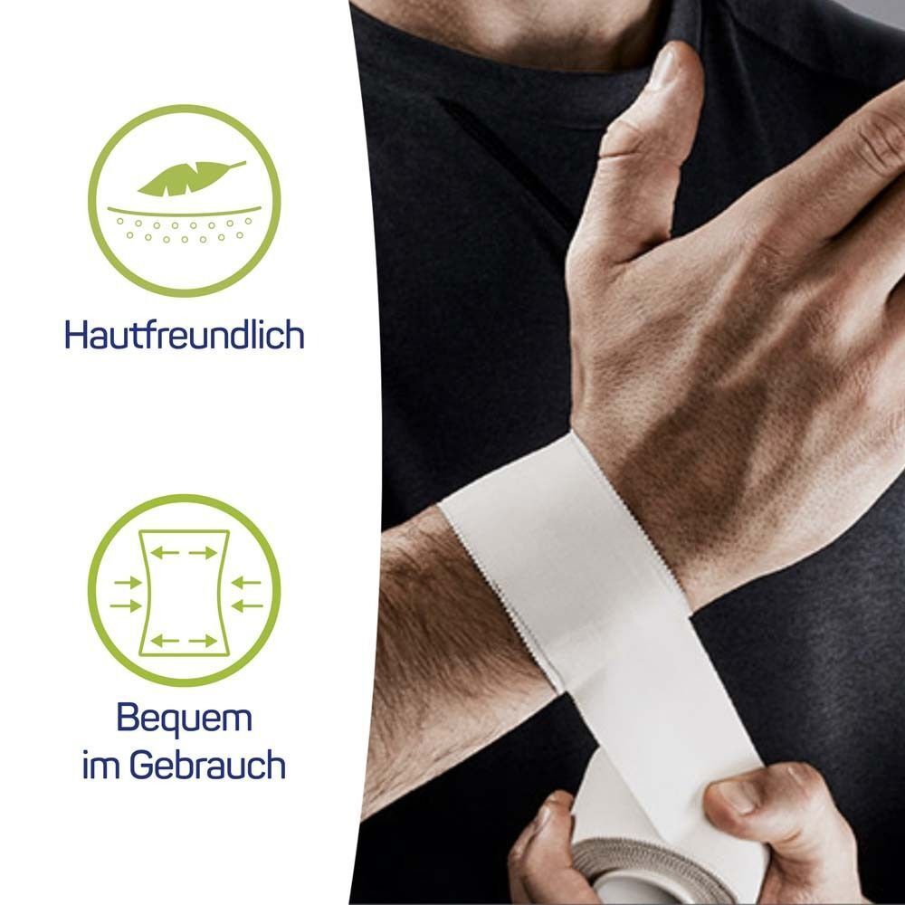 Hand mit Sport Tape. Text: Hautfreundlich, Bequem im Gebrauch.