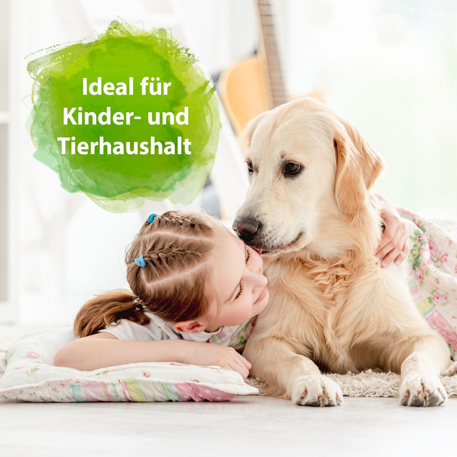 Ein Mädchen umarmt einen Golden Retriever. Text: Ideal für Kinder- und Tierhaushalt.