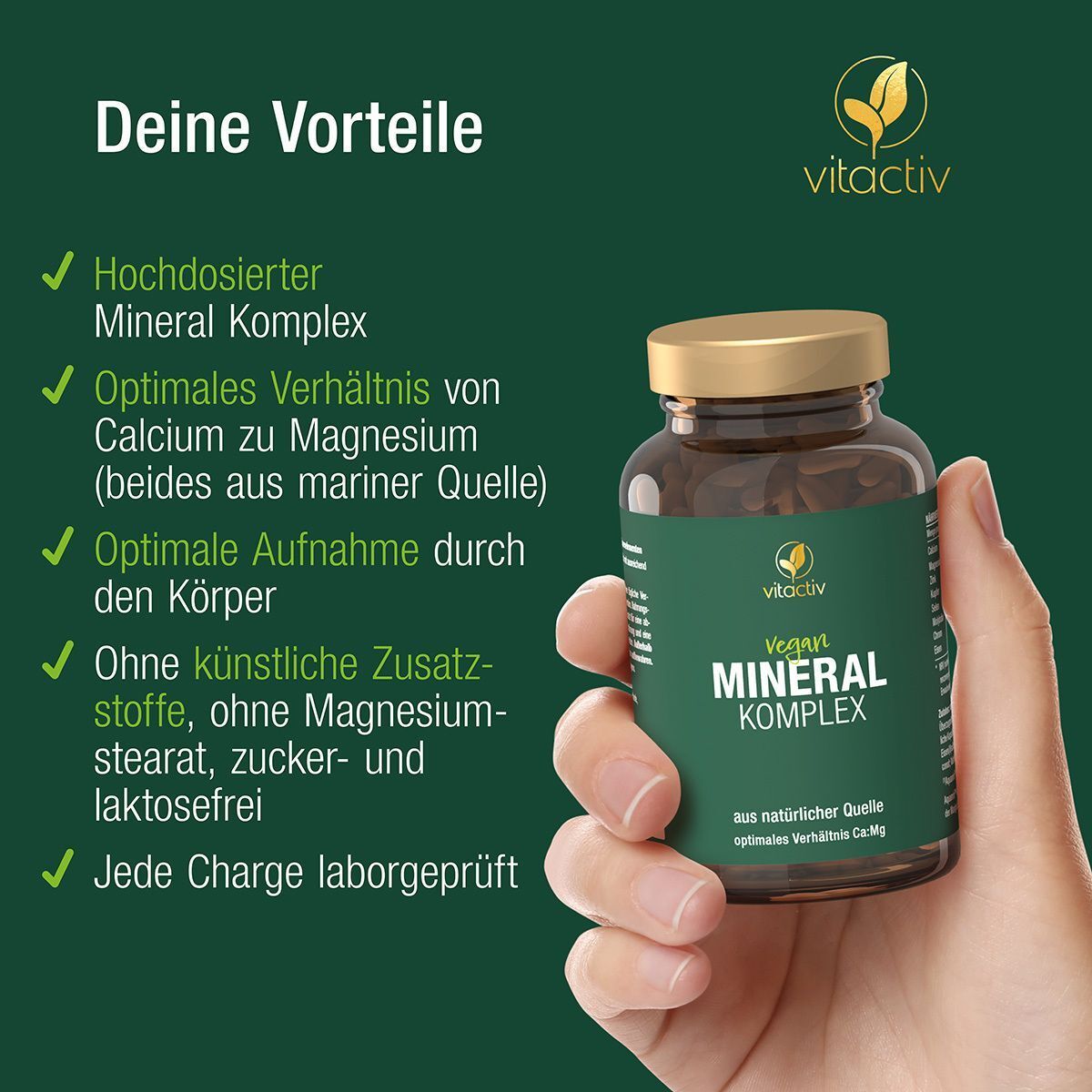 Hand hält eine Flasche "Vegan MINERAL KOMPLEX". Text: Hochdosierter Mineral Komplex, optimales Verhältnis Ca zu Mg.