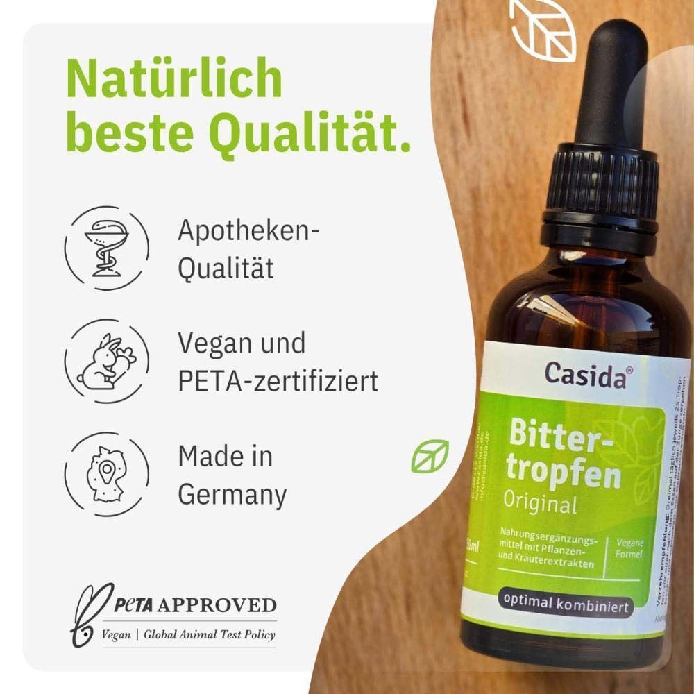 Braune Glasflasche mit schwarzem Tropfaufsatz. Auf dem Etikett steht "Casida Bitter-Tropfen Original". PETA-Zertifizierung.