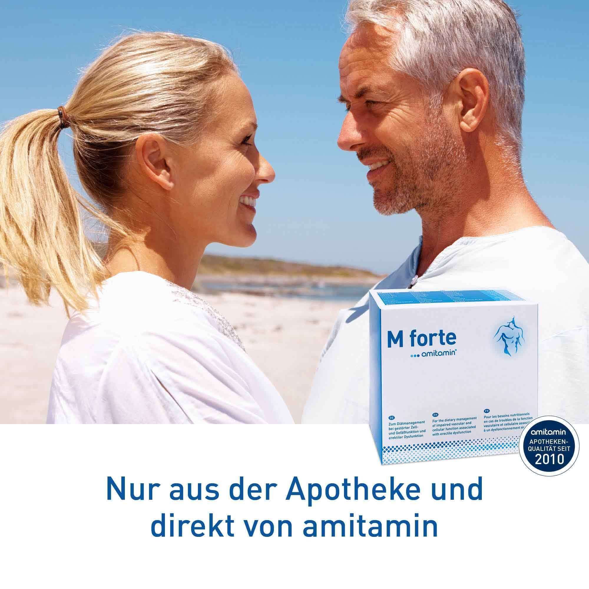 Paar am Strand. Produktverpackung mit Aufdruck: M forte, amitamin. Text: Nur aus der Apotheke und direkt von amitamin.