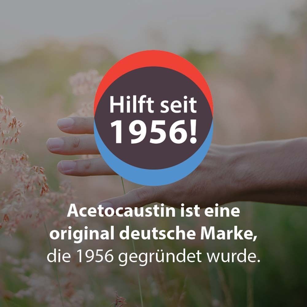 Hand in Blumenfeld. Text: Hilft seit 1956! Acetocaustin ist eine original deutsche Marke, die 1956 gegründet wurde.