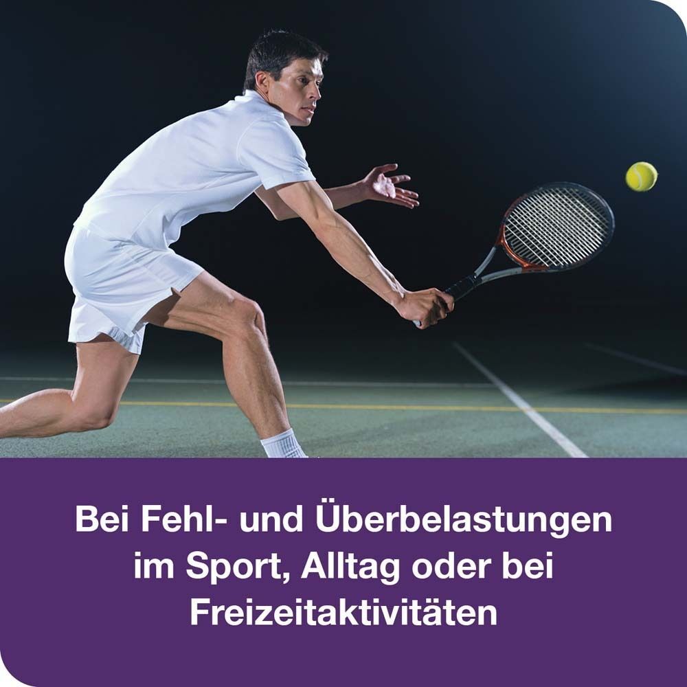 Tennisspieler beim Schlag. Text: Bei Fehl- und Überbelastungen im Sport, Alltag oder bei Freizeitaktivitäten.