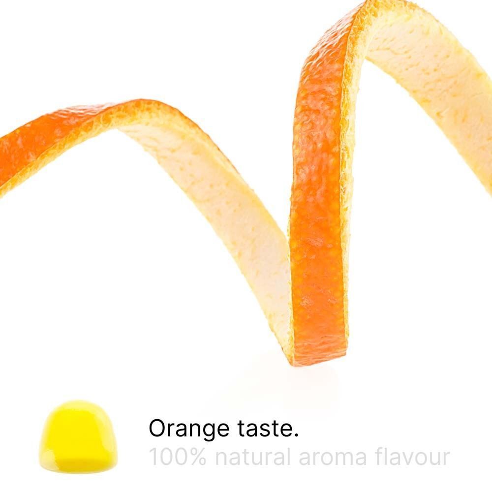 Orange Schale. Gelbe Gummibärchen. Aufschrift: Orange Geschmack.