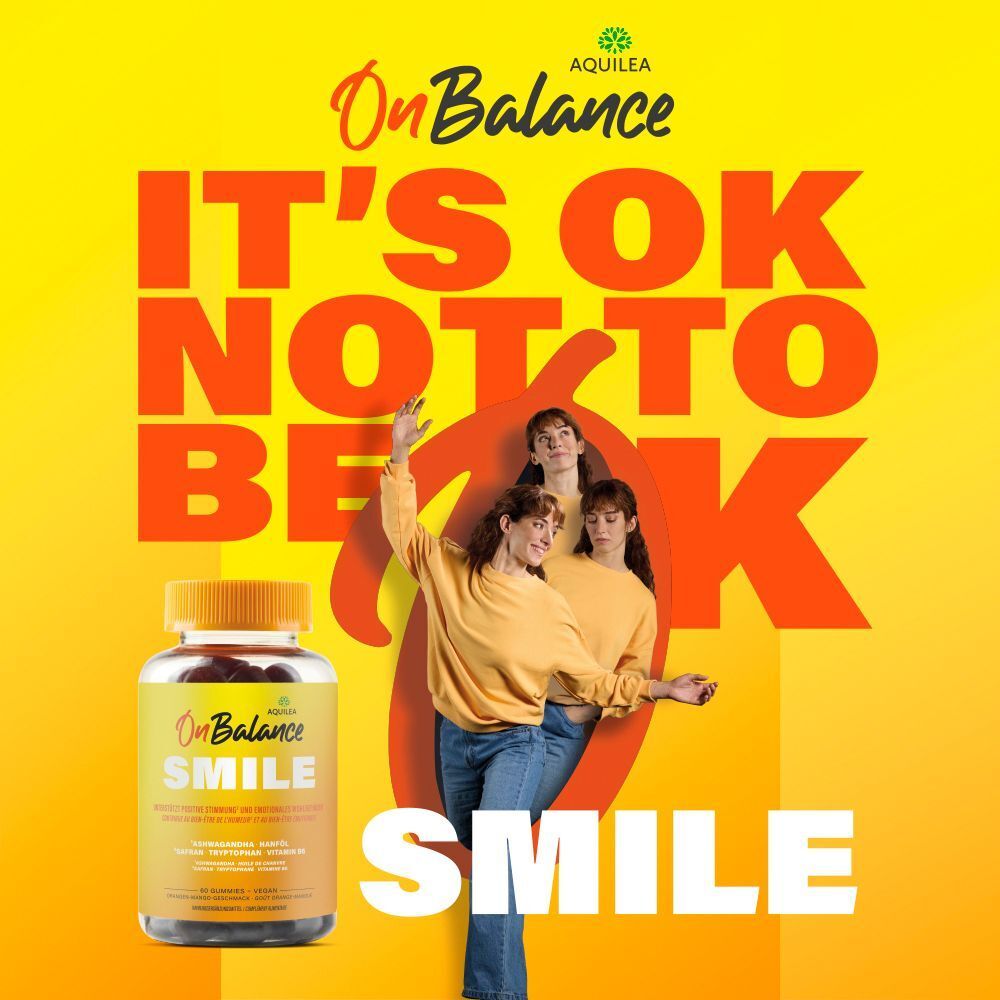 AQUILEA OnBalance Smile Gummis neben drei Personen. Gelber Hintergrund mit Text: IT'S OK NOT TO BE OK. Produktverpackung.