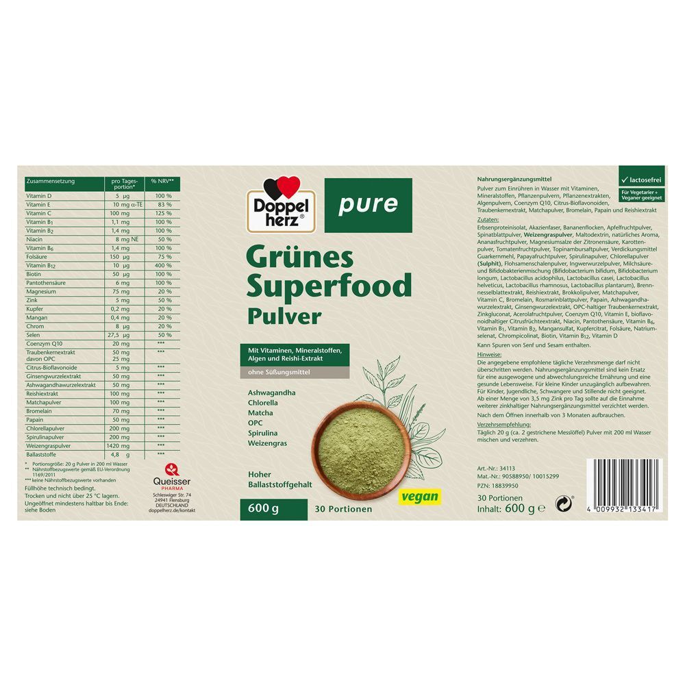 Verpackung DOPPELHERZ Grünes Superfood Pulver. Grüne Pulverprobe in Schale. Text: pure, vegan, 600 g, 30 Portionen. Nährwerttabelle.