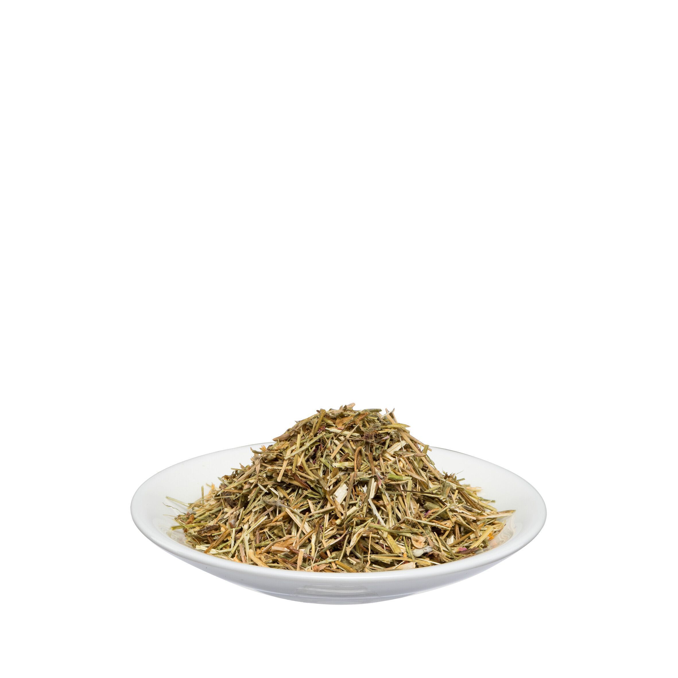 Getrocknete Salus Tausendgüldenkraut Kräuter auf einem weißen Teller.