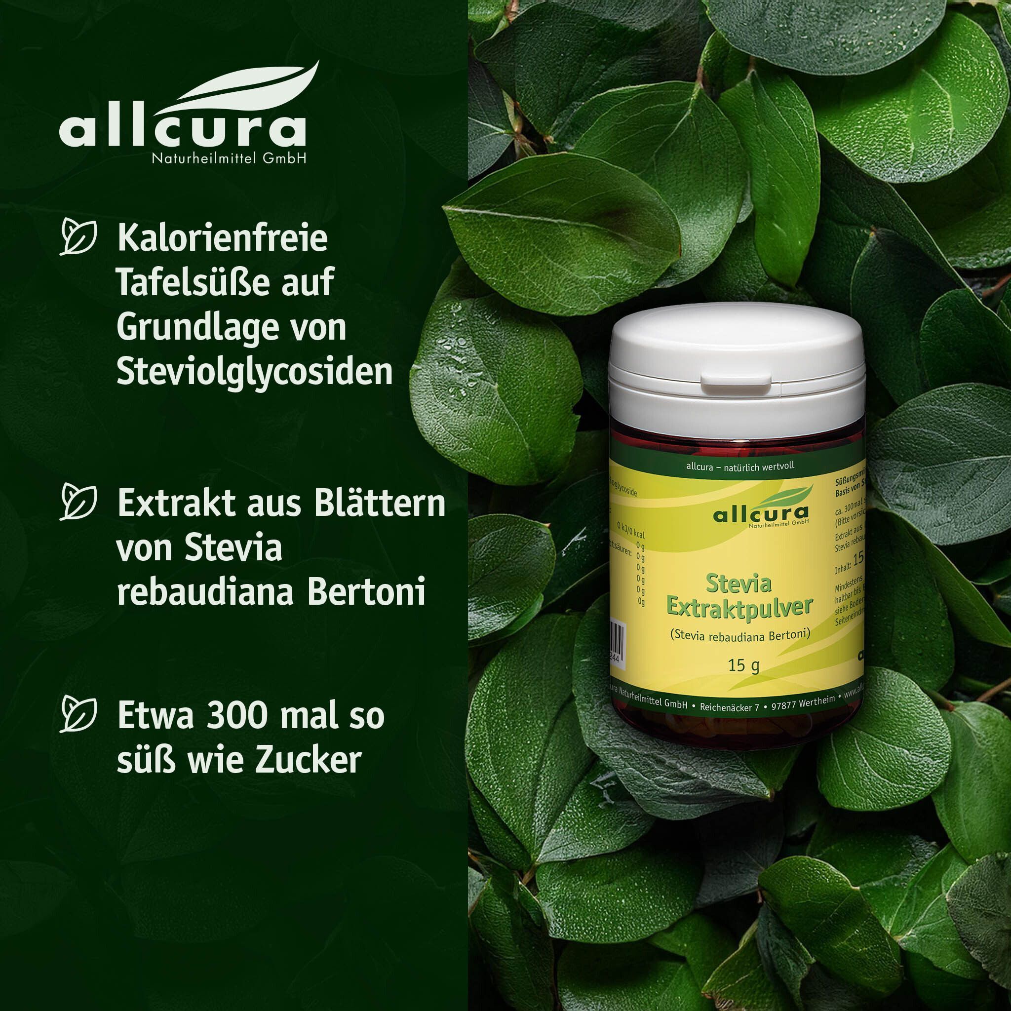 Dose allcura Stevia Extraktpulver 15g, umgeben von grünen Blättern.